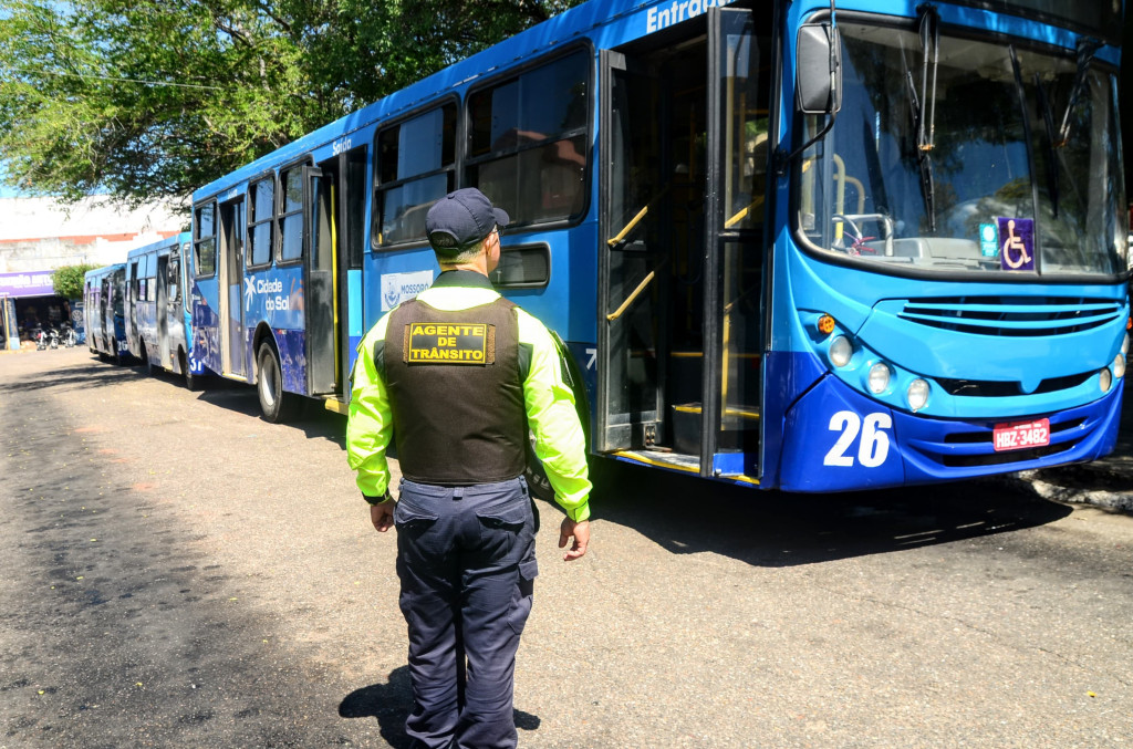 Ônibus param mais cedo nesta segunda: planeje sua volta antes do jogo do Brasil