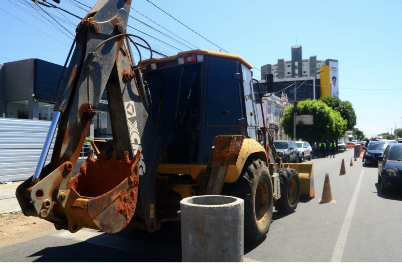 Prefeitura avança com obra de drenagem na Avenida Rio Branco